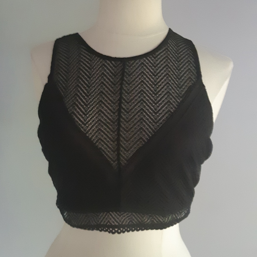 5/10$ Pull on lace bras NWOT  Size S/m